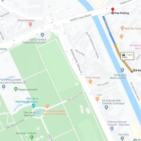 Bel En Face De La Pepinere De Stanislas Apartamento